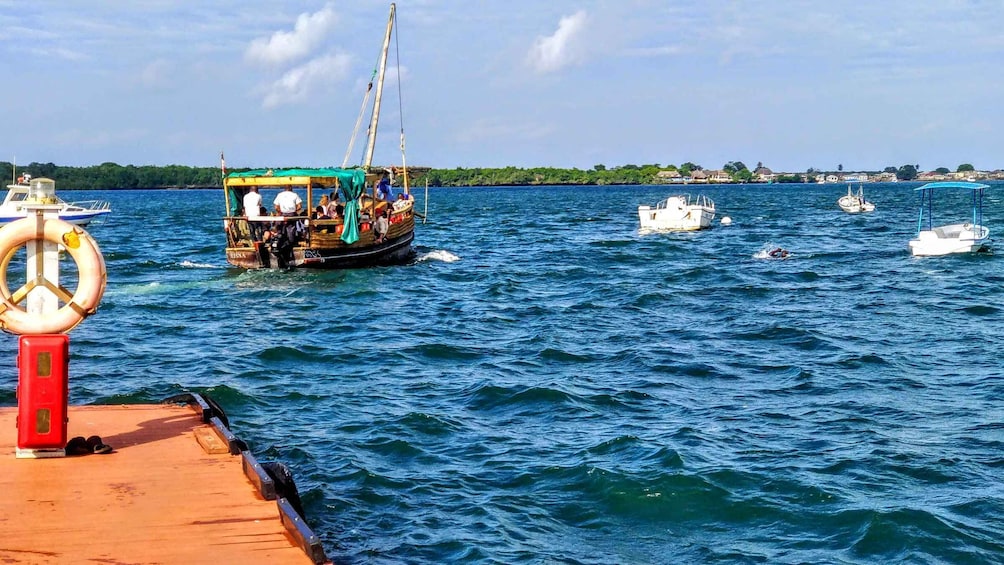 Picture 14 for Activity Mombasa: Kisite Park Private Cruise with Breakfast and Lunch