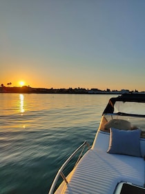 Cagliari: Sunset Boat Tour with Prosecco