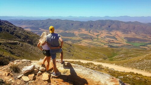 From Oudtshoorn: Full Day Swartberg Mountain Private Tour