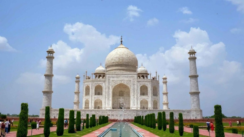 Picture 8 for Activity Sunrise Taj Mahal and Agra Fort Tour from Delhi By Car