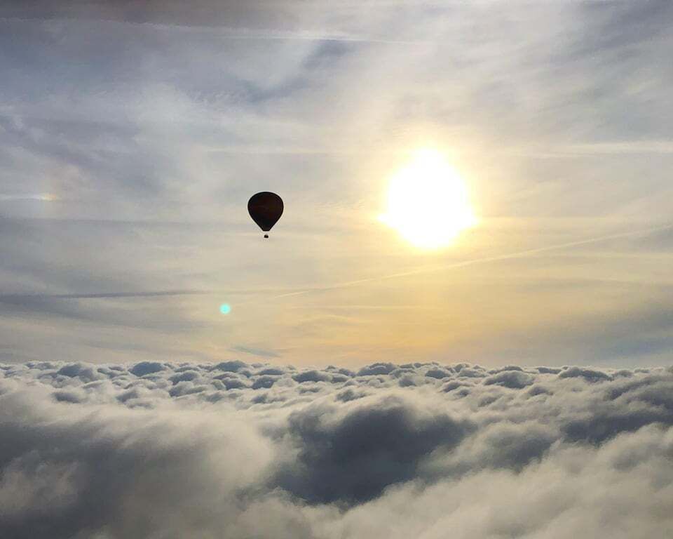 Barcelona: Pre-Pyrenees Hot Air Balloon Tour & Pickup Option