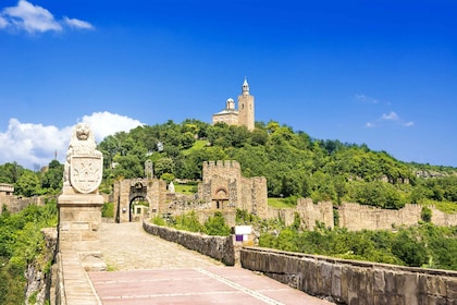 Depuis Bucarest : Privé visite guidée jusqu'à Veliko Tarnovo