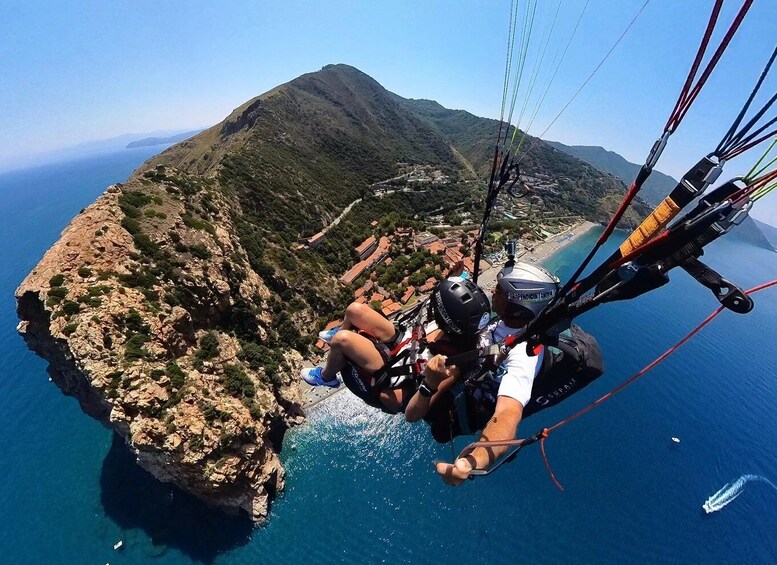 Palermo: paragliding flight with instructor foto and video