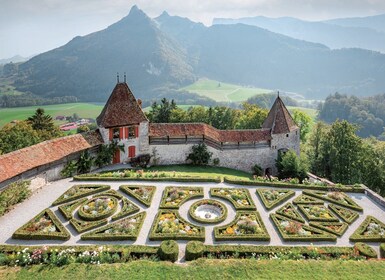 From Montreux: Gruyères city, Cheese&Chocolate Day Tour