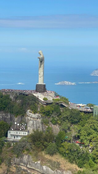 Picture 4 for Activity Private Helicopter tour - Rio de janeiro in 20min