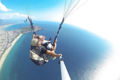 Alanya: Tandem Paragliding Experience Over Cleopatra Beach