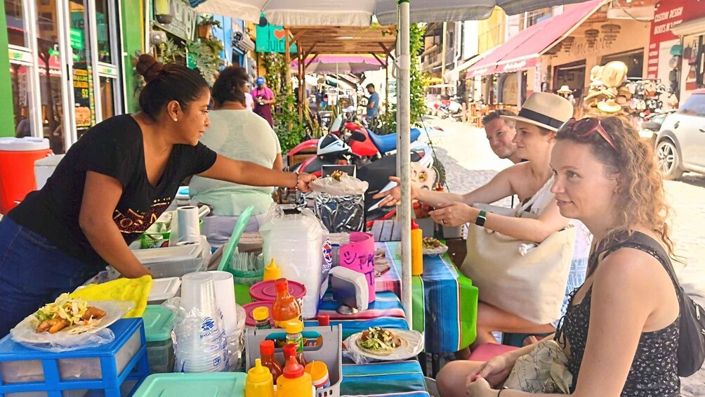 From Puerto Vallarta: Sayulita City Tour with Food & Drinks