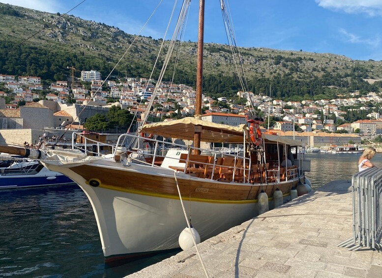 Picture 10 for Activity Dubrovnik: Sunset Dinner Cruise around the Old Town