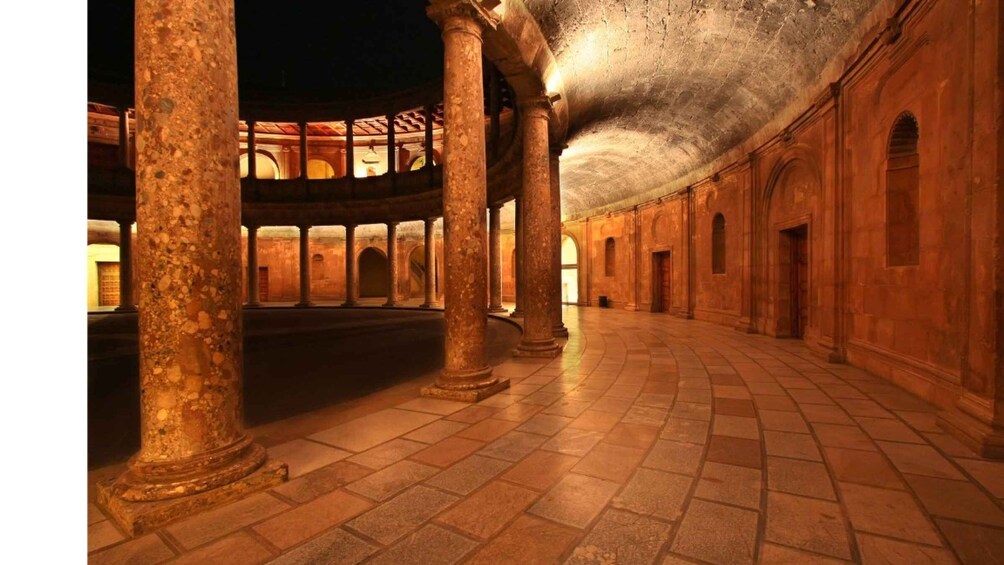 Picture 3 for Activity Alhambra at night. Buy your ticket and join our guided tour