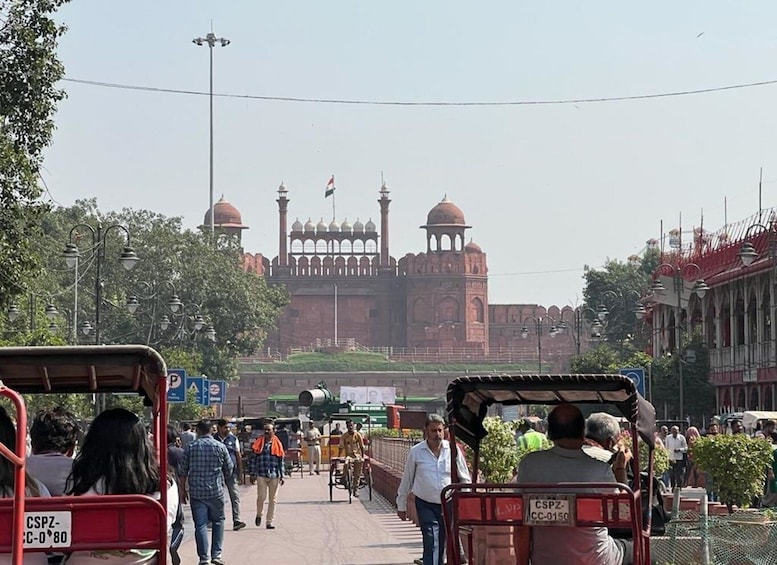 Old Delhi: Private Tour of Chandni Chowk, Tuk Tuk & Food