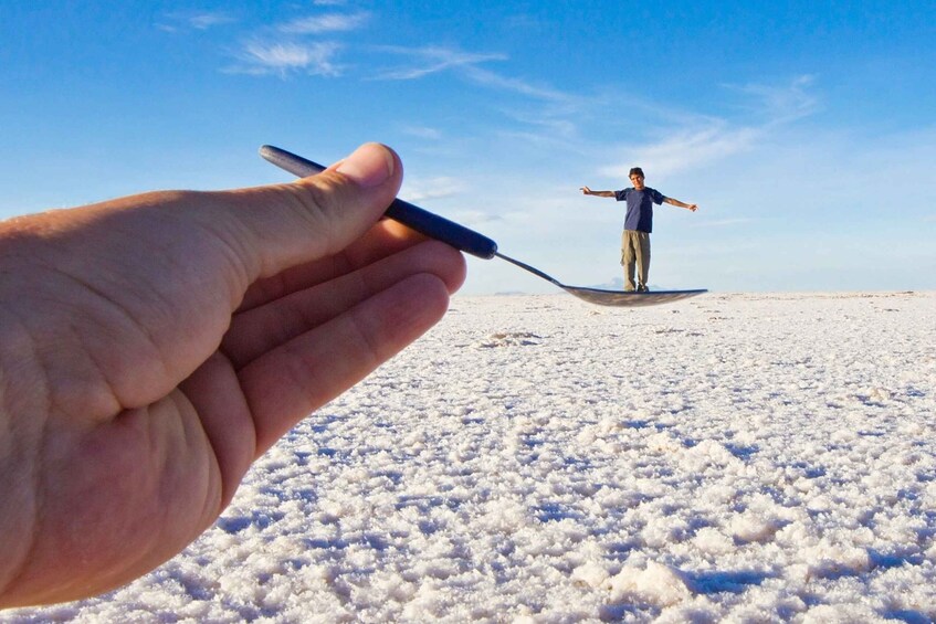 Picture 7 for Activity Uyuni: Salt Flats and Sunset Guided Tour with Lunch