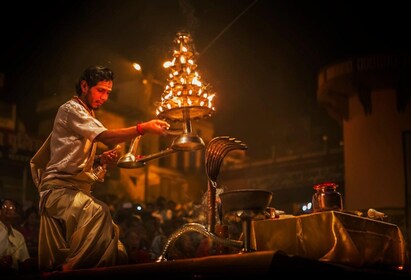 Vanuit Varanasi: Varanasi & Sarnath Hele dag rondleiding met de auto