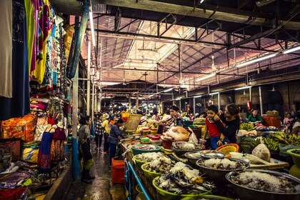 Siem Reap: recorrido por el campo con recorrido por la ciudad, solo en tuk-...