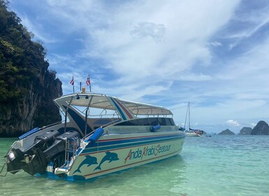 Phuket: Speed Boat Transfer to Koh Lanta