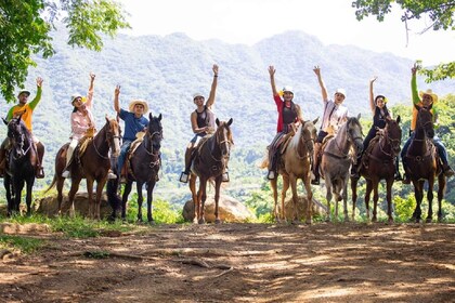 Puerto Vallarta: Menunggang Kuda Diikuti dengan Mencicipi Tequila