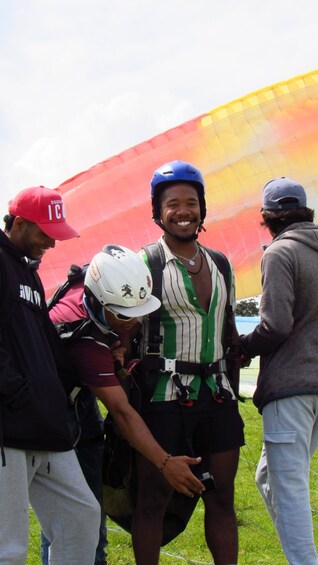 Picture 8 for Activity Paraglide over beautiful Medellin