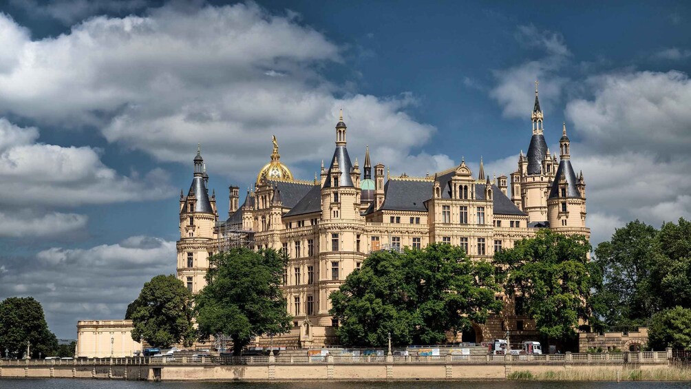 Picture 3 for Activity Schwerin: Private Guided Walking Tour