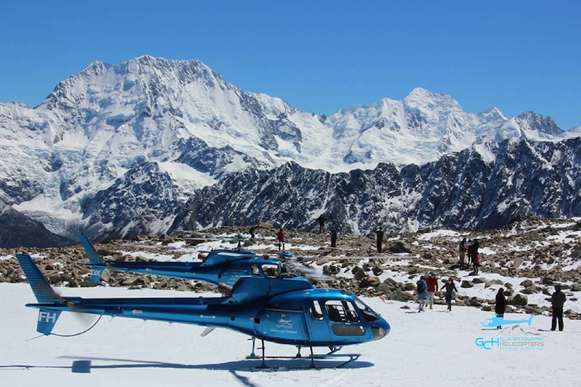 Picture 1 for Activity Shackleton Glacier Whiskey Endurance Flight - 50mins