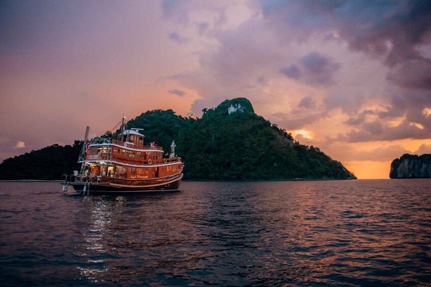 Picture 6 for Activity Krabi: Romantic Sunset Cruise by M/Y Lalida
