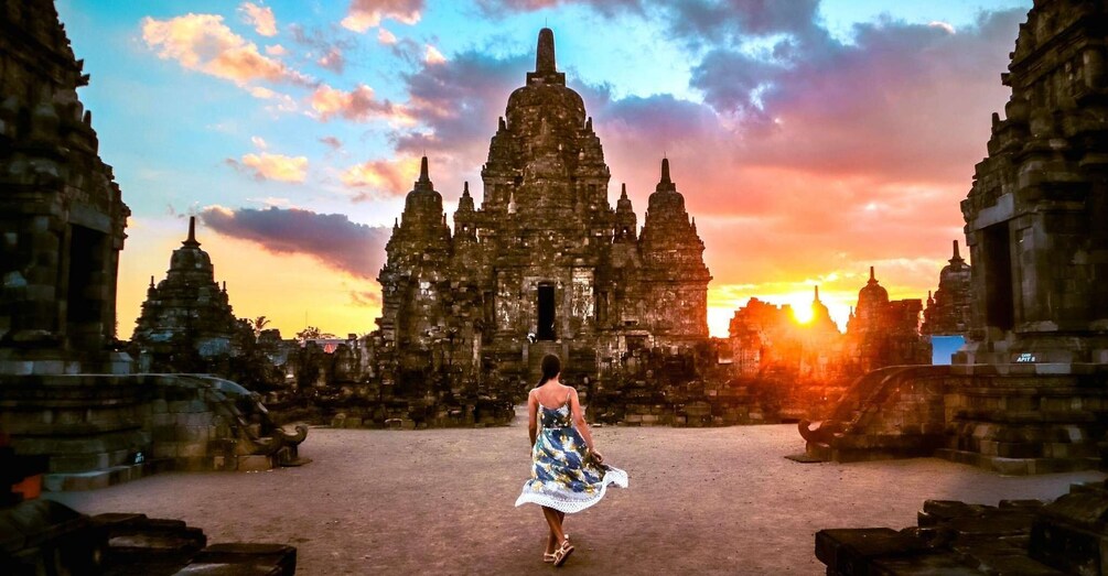 Picture 3 for Activity Yogyakarta : prambanan temple sunset with expert local guide