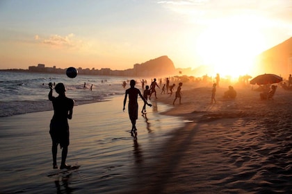 Bossa Nova and the Carioca life - Copacabana and Ipanema