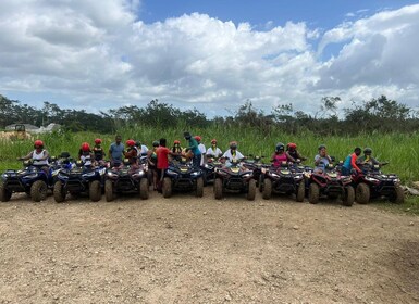 มอนเตโกเบ�ย์: ประสบการณ์พาราเซลลิ่งและเอทีวีส่วนตัว