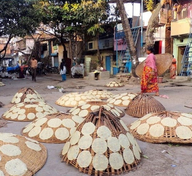 Picture 1 for Activity Mumbai: Private Dharavi Slum and Elephanta Caves Day Trip