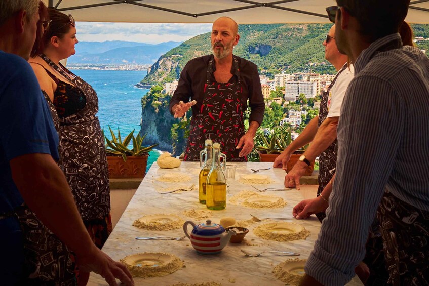 Pizza pasta e sorrento traditional cuisine 100% hands on