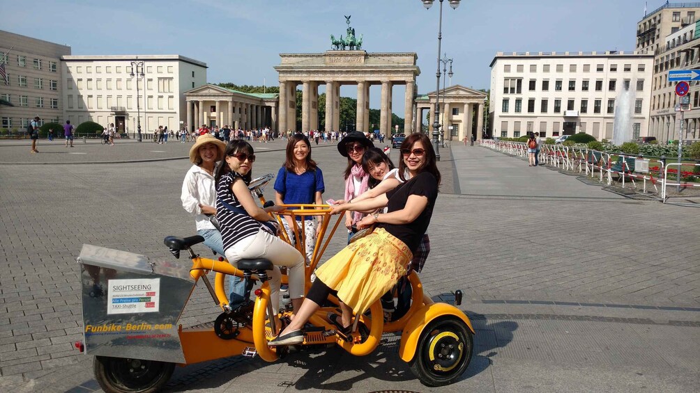 Picture 13 for Activity Berlin: Guided Sightseeing Tour with Conference Bikes