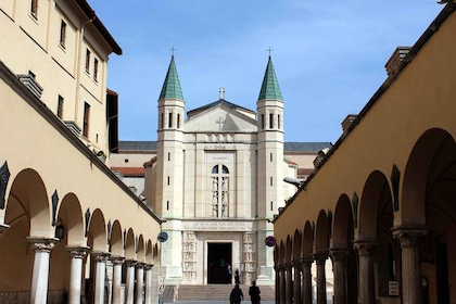 Traslado a Cascia, Roccaporena y Norcia