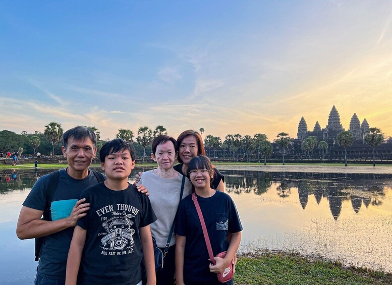 Picture 1 for Activity Siem Reap: 2-Day Guided Trip to Angkor Wat with Breakfast