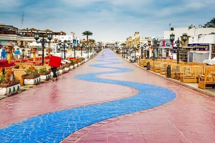 Desde Sharm: recorrido privado por la ciudad y barco de cristal con traslad...