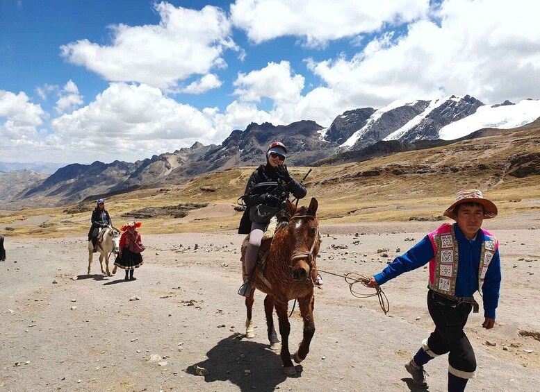 Full day excursion to the Rainbown Mountain on horses