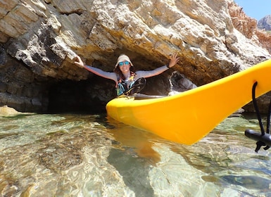 Favignana: kayak excursion, snorkelling and adventure