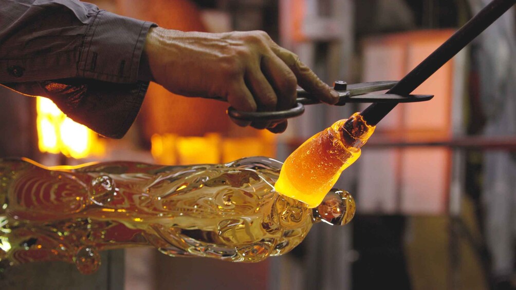 Picture 3 for Activity Venice: Murano Glass Factory Guided Tour with Prosecco