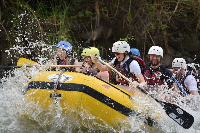 Picture 7 for Activity Sarapiqui River White Water Rafting Class IV (Extreme)