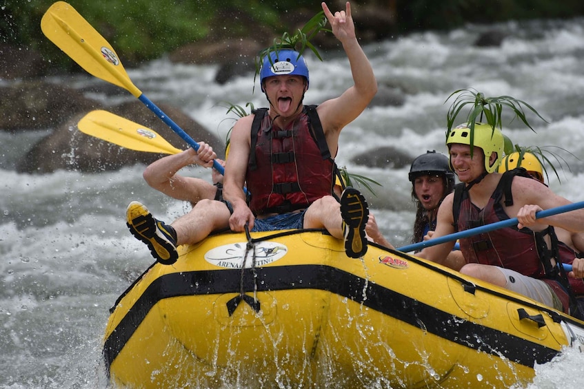 Sarapiqui River White Water Rafting Class IV (Extreme)
