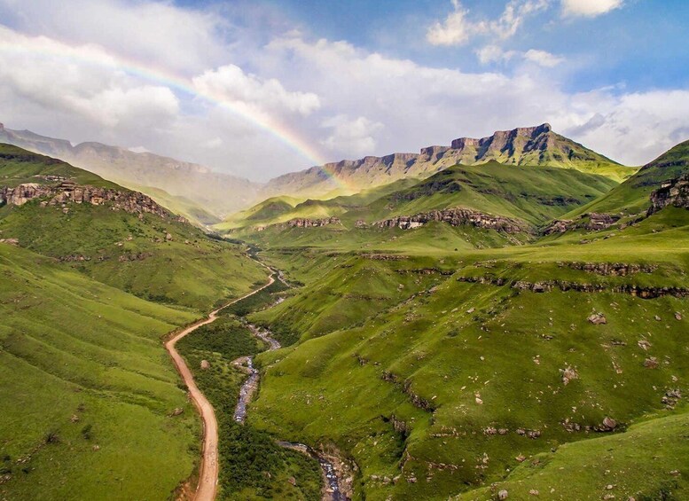 Drakensberg Mountains 1/2 Day plus Hiking from Durban