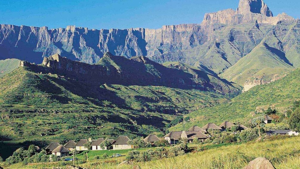 Drakensberg Mountains 1/2 Day plus Hiking from Durban