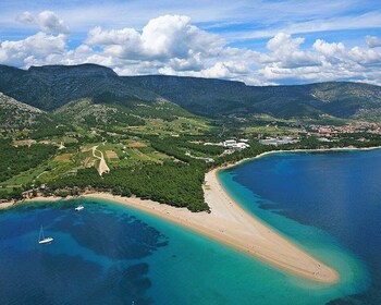 จากBrač: เที่ยวบินแบบพาโนรามาเหนือBrač, Hvar, Šolta และ Split