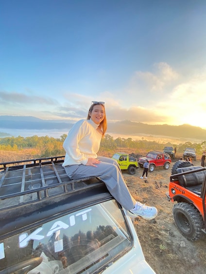 Jeep sunrise & natural hot spring