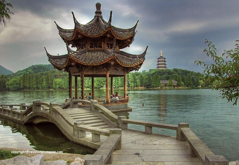 Picture 4 for Activity Hangzhou: Private Customized Tour of City's Top Sights