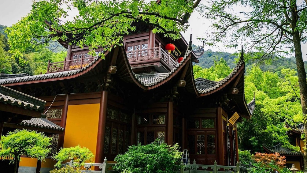 Picture 3 for Activity Hangzhou: Private Customized Tour of City's Top Sights