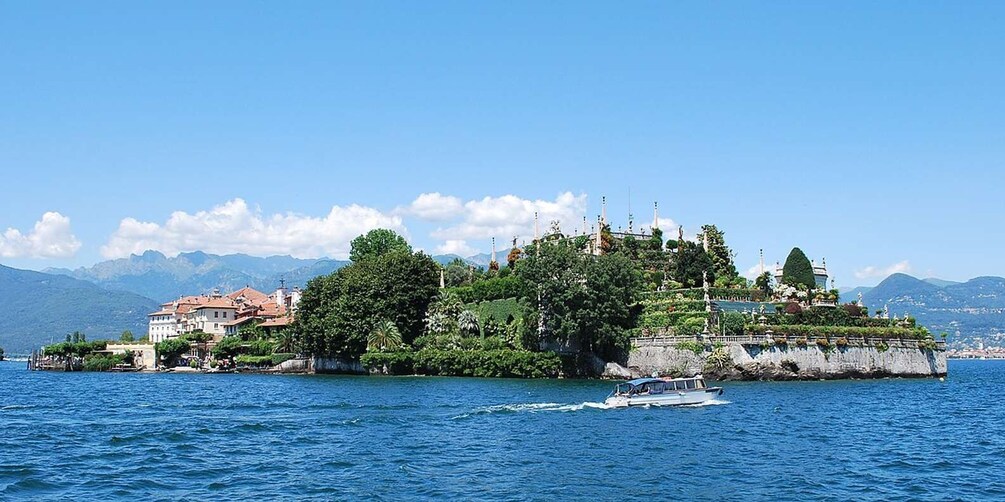 Picture 1 for Activity Stresa - Boat tour of Isola Bella (Lake Maggiore)