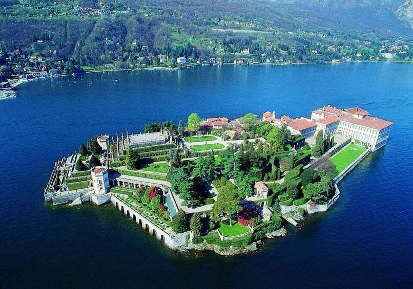 Stresa - Boat tour of Isola Bella (Lake Maggiore)