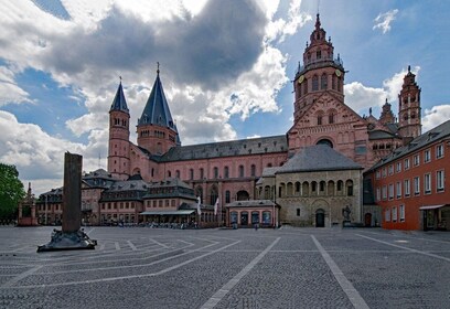 Mainz: Private Christmas Market Tour