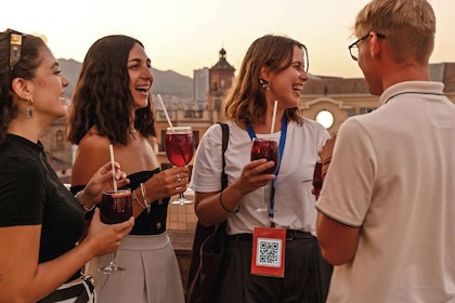 Malaga: Tour del vino e delle tapas con degustazioni e bevande