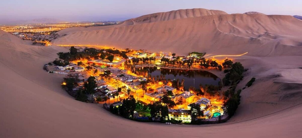 Ballestas-Huacachina oasis and overflight in Nasca from Lima