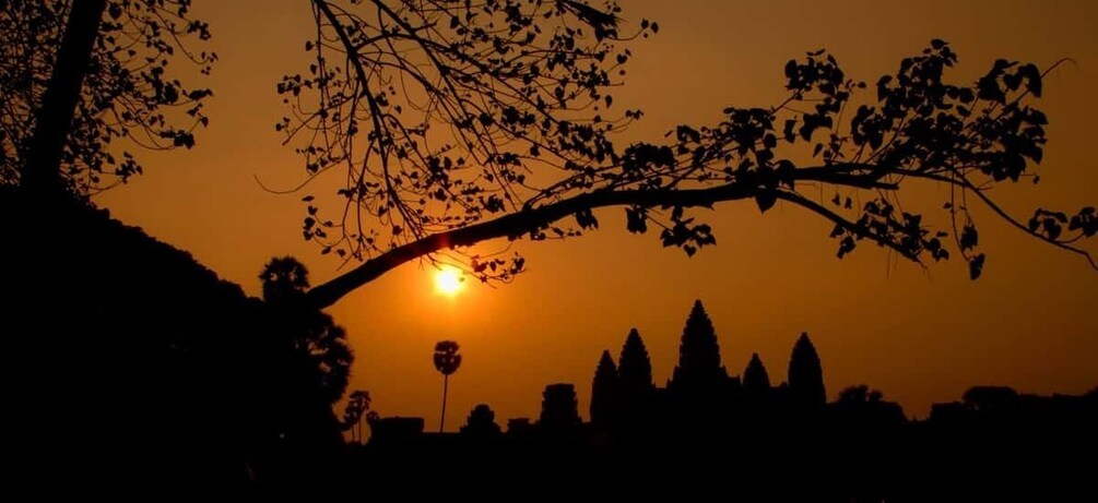 Picture 3 for Activity 2-Day Angkor Wat With Small, Big Circuit & Banteay Srei Tour