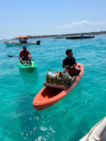 Picture 5 for Activity Cholon The party island